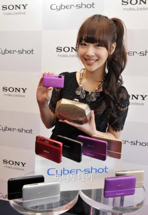 [Vid+Pic] سولي في حدث Sony Cybershot .. Upnbn